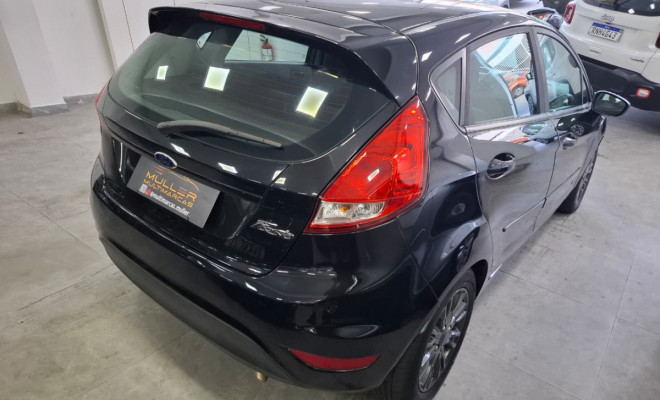 Ford Fiesta 1.5 16V Flex Mec. 5p 2015 Flex-21