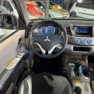 Mitsubishi L200 Triton HPE 3.2 CD TB Int.Diesel Aut 2009 Diesel-4