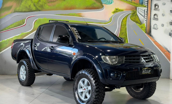 Mitsubishi L200 Triton HPE 3.2 CD TB Int.Diesel Aut 2009 Diesel-0