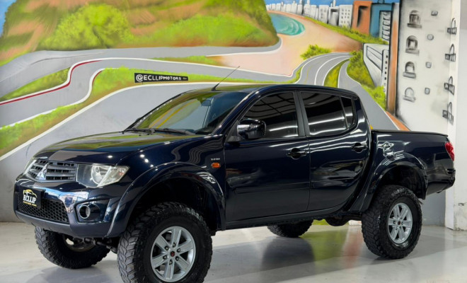 Mitsubishi L200 Triton HPE 3.2 CD TB Int.Diesel Aut 2009 Diesel