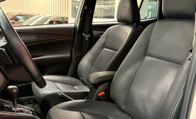 Toyota YARIS XLS 1.5 Flex 16V 5p Aut. 2023 Flex-9