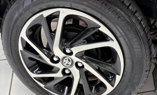 Toyota YARIS XLS 1.5 Flex 16V 5p Aut. 2023 Flex-12