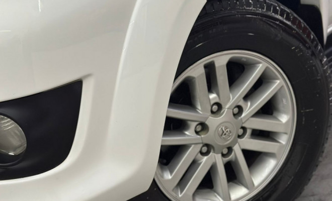 Toyota Hilux SW4 SRV D4-D 4x4 3.0 TDI Dies. Aut 2014 Diesel-18