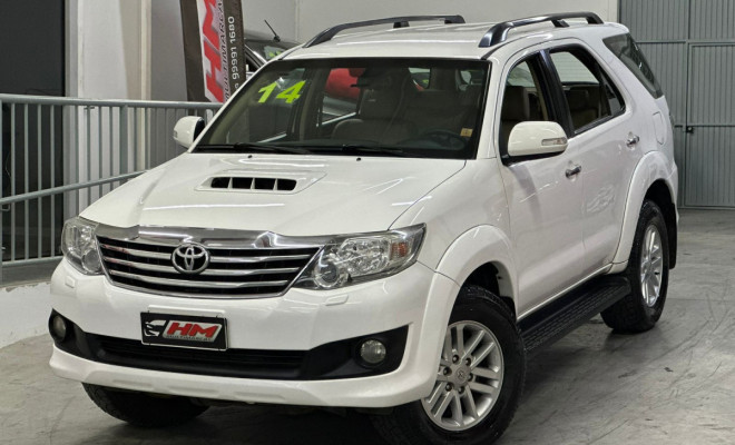 Toyota Hilux SW4 SRV D4-D 4x4 3.0 TDI Dies. Aut 2014 Diesel-20