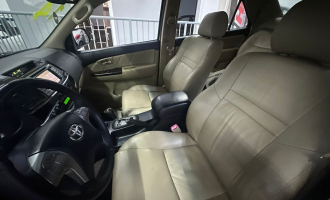 Toyota Hilux SW4 SRV D4-D 4x4 3.0 TDI Dies. Aut 2014 Diesel-6