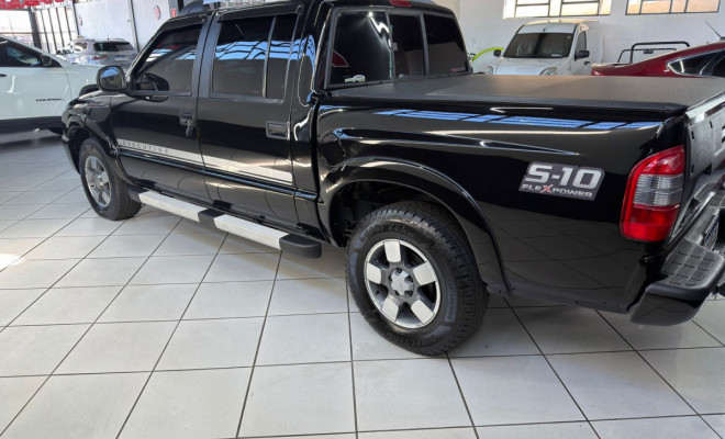GM - Chevrolet S10 P-Up Executive 2.4 MPFI F.Power CD 2011 Flex-7