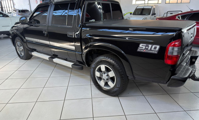 GM - Chevrolet S10 P-Up Executive 2.4 MPFI F.Power CD 2011 Flex-1