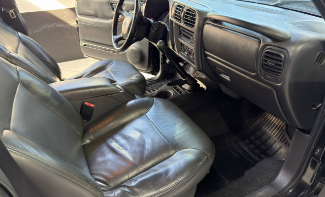 GM - Chevrolet S10 P-Up Executive 2.4 MPFI F.Power CD 2011 Flex-9