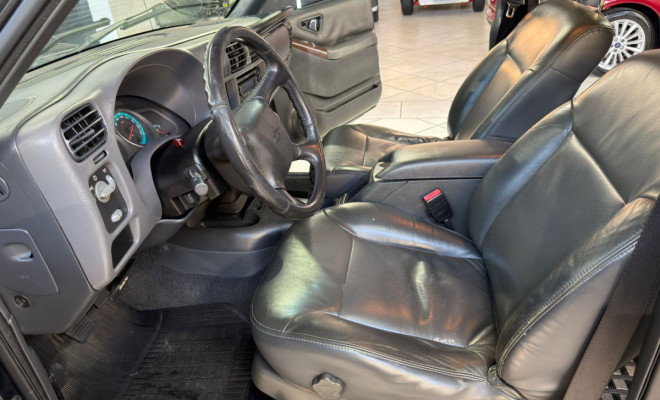 GM - Chevrolet S10 P-Up Executive 2.4 MPFI F.Power CD 2011 Flex-3