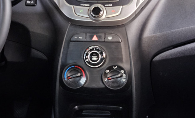 Hyundai HB20 Comf./C.Plus/C.Style 1.0 Flex 12V 2015 Flex-8