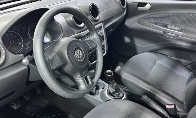 VW - VolksWagen VOYAGE 1.6/1.6 City  Mi Total Flex 8V 4p 2015 Flex-1