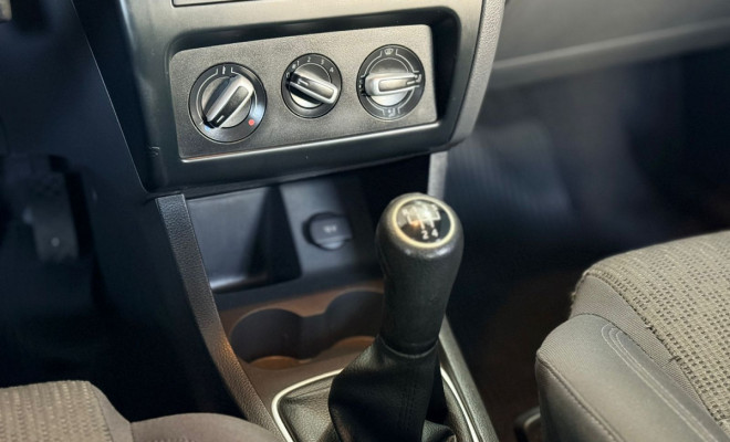 VW - VolksWagen Fox 1.0 Mi Total Flex 8V 5p 2013 Flex-7