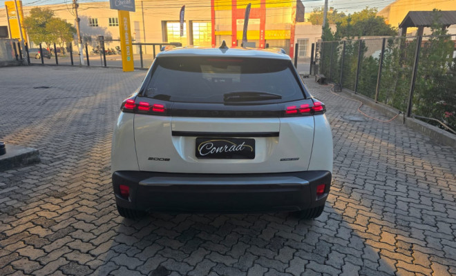 Peugeot 2008 Active 1.0 Turbo Flex 5p Aut. 2025 Flex-3