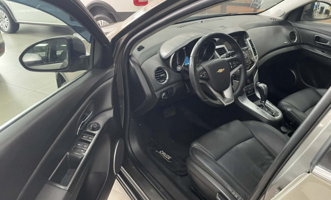 GM - Chevrolet CRUZE LT 1.8 16V FlexPower 4p Aut. 2015 Flex-3