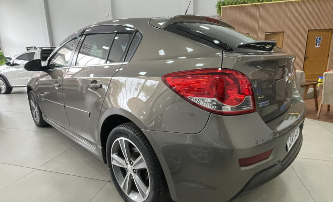 GM - Chevrolet CRUZE LT 1.8 16V FlexPower 4p Aut. 2015 Flex-2