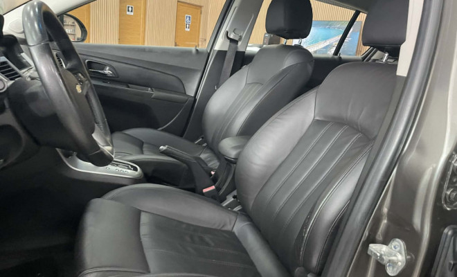 GM - Chevrolet CRUZE LT 1.8 16V FlexPower 4p Aut. 2015 Flex-5