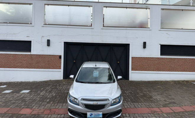 GM - Chevrolet PRISMA Sed. LT 1.4 8V FlexPower 4p 2013 Flex