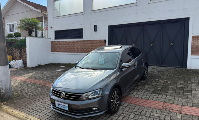 VW - VolksWagen JETTA Highline 2.0 TSI 16V 4p Tiptronic 2018 Flex-1