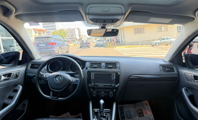 VW - VolksWagen JETTA Highline 2.0 TSI 16V 4p Tiptronic 2018 Flex-5