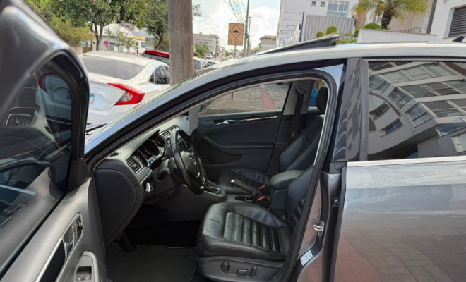 VW - VolksWagen JETTA Highline 2.0 TSI 16V 4p Tiptronic 2018 Flex-6