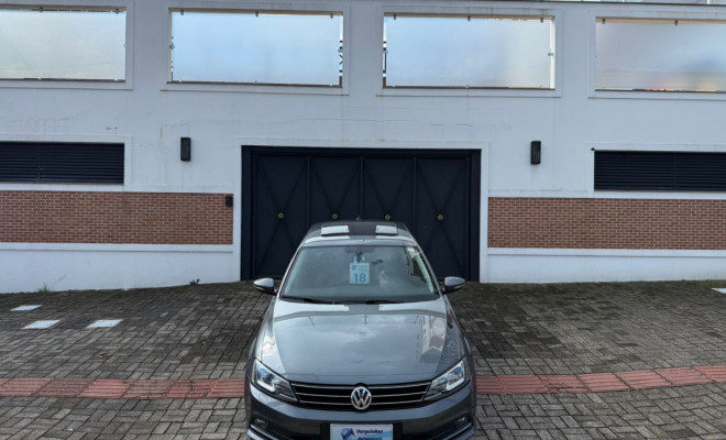 VW - VolksWagen JETTA Highline 2.0 TSI 16V 4p Tiptronic 2018 Flex