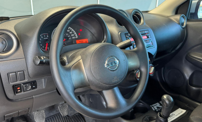 Nissan VERSA SV 1.6 16V Flex Fuel 4p Mec. 2013 Flex-0