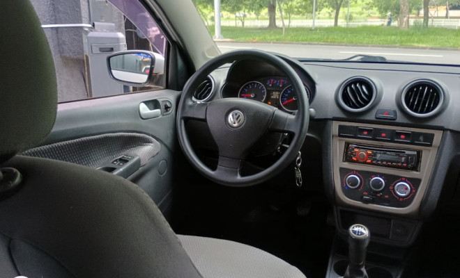 VW - VolksWagen VOYAGE 1.0/1.0 City Mi Total Flex 8V 4p 2011 Flex-7