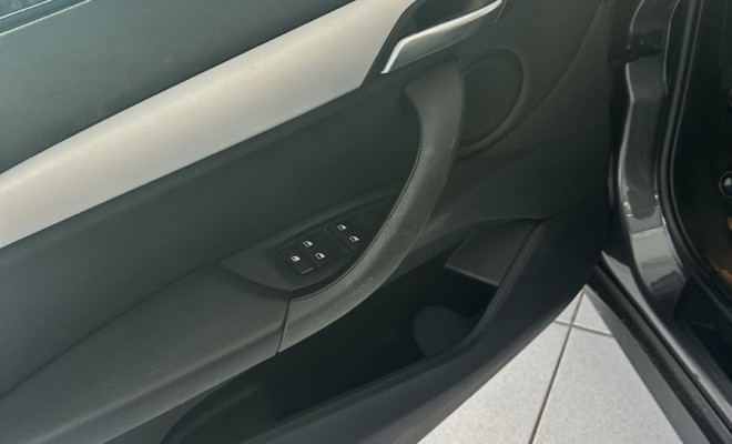 BMW X1 SDRIVE 20i 2.0/2.0 TB Acti.Flex Aut. 2018 Flex-5