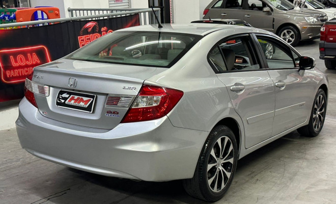 Honda Civic Sedan LXR 2.0 Flexone 16V Aut. 4p 2016 Flex-2