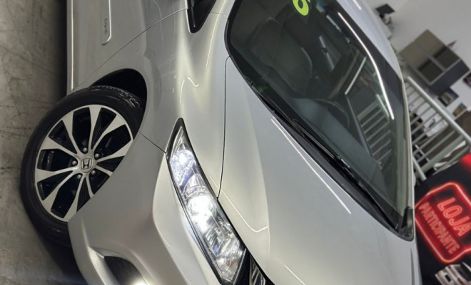 Honda Civic Sedan LXR 2.0 Flexone 16V Aut. 4p 2016 Flex-18