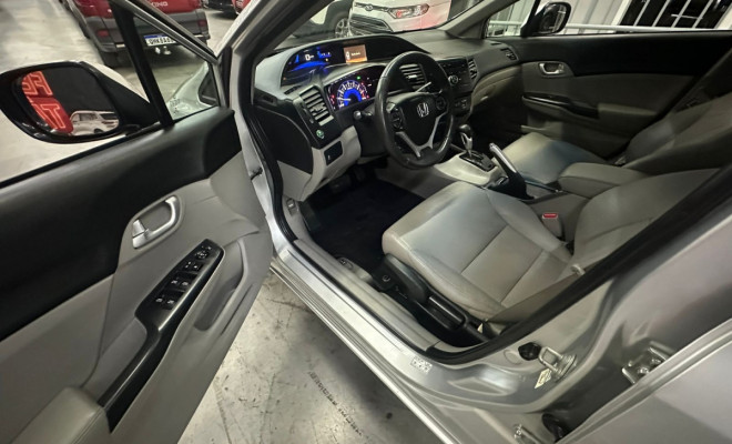 Honda Civic Sedan LXR 2.0 Flexone 16V Aut. 4p 2016 Flex-10