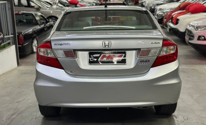 Honda Civic Sedan LXR 2.0 Flexone 16V Aut. 4p 2016 Flex-14