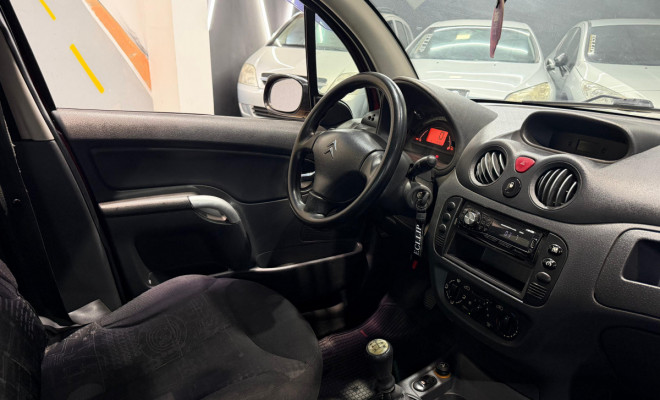 Citroën C3 GLX 1.4/ GLX Sonora 1.4 Flex 8V 5p 2007 Flex-5