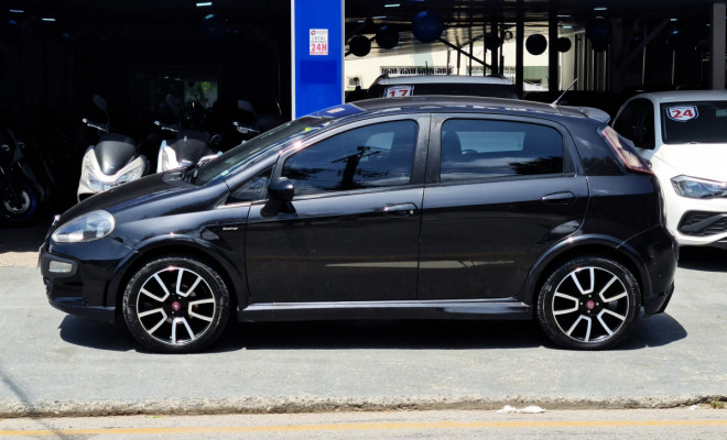 Fiat Punto 1.8 Blackmotion Automatizado 2014-2