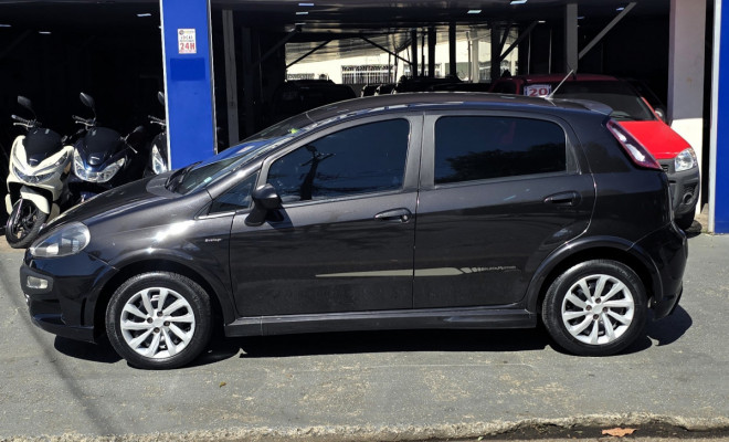 Fiat Punto BlackMotion 1.8 Flex Dualogic 2014 | Completo | Guarujá-2