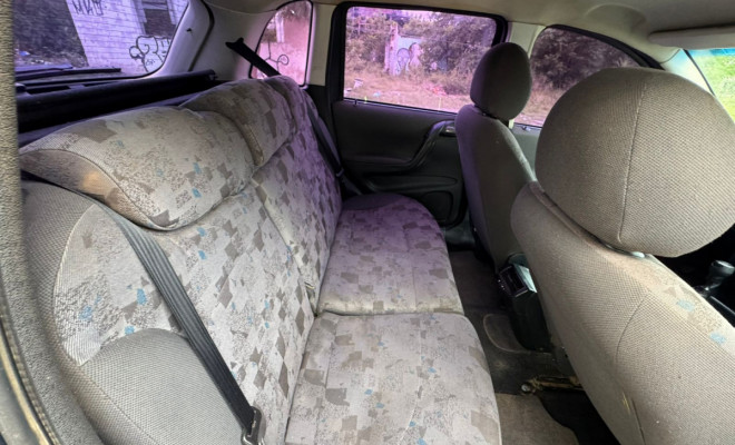 Fiat Stilo 1.8/ 1.8 Connect 8V 103cv 5p 2003 Gasolina-3