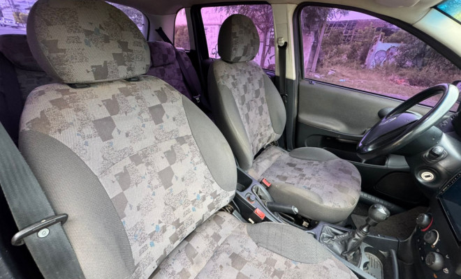 Fiat Stilo 1.8/ 1.8 Connect 8V 103cv 5p 2003 Gasolina-5