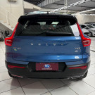 Volvo XC 40 T-5 R-DESIGN 2.0 252cv AWD 2020 Gasolina-3