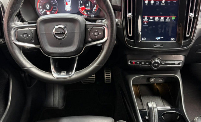 Volvo XC 40 T-5 R-DESIGN 2.0 252cv AWD 2020 Gasolina-5