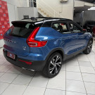 Volvo XC 40 T-5 R-DESIGN 2.0 252cv AWD 2020 Gasolina-4
