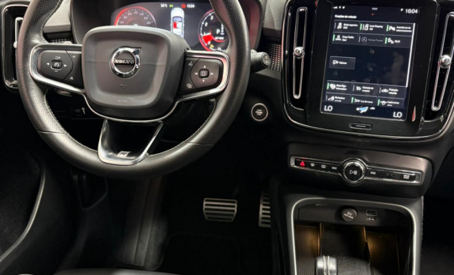 Volvo XC 40 T-5 R-DESIGN 2.0 252cv AWD 2020 Gasolina-7