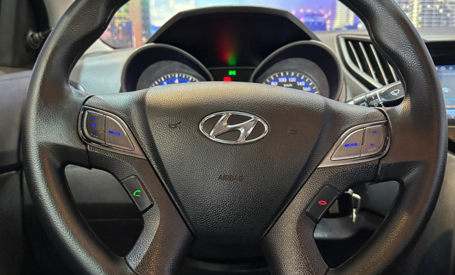 Hyundai HB20S Premium 1.6 Flex 16V Mec. 4p 2014 Flex-6