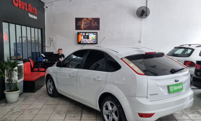 Ford Focus 1.6 S/SE/SE Plus Flex 8V/16V  5p 2013 Flex-9