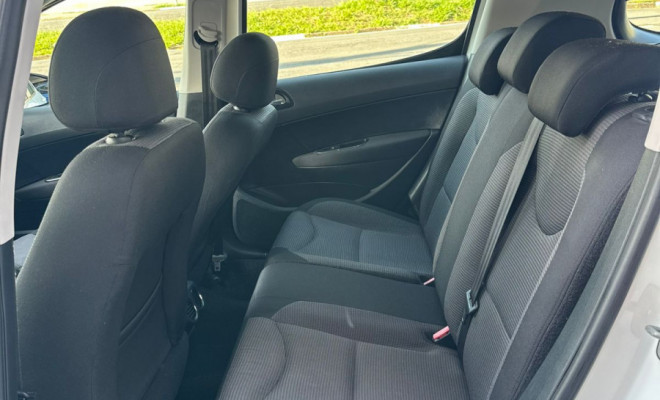 Peugeot 308 Active 1.6 Flex 16V 5p mec. 2015 Flex-9