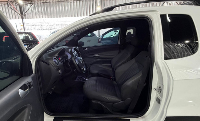 VW - VolksWagen Saveiro CROSS 1.6 Mi Total Flex 8V CE 2014 Flex-8