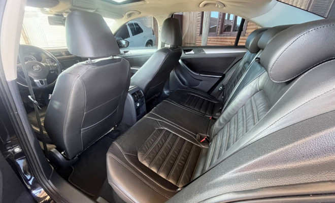 VW - VolksWagen JETTA Comfortline 2.0 T.Flex 8V 4p Tipt. 2014 Flex-6