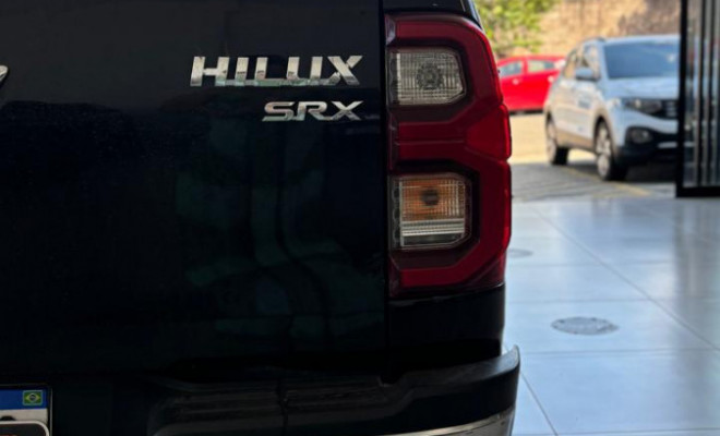 Toyota Hilux CD SRX 4x4 2.8 TDI 16V Diesel Aut. 2023 Diesel-13