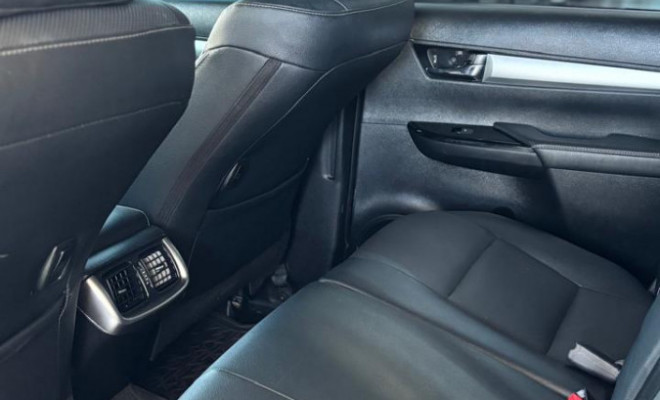 Toyota Hilux CD SRX 4x4 2.8 TDI 16V Diesel Aut. 2023 Diesel-8