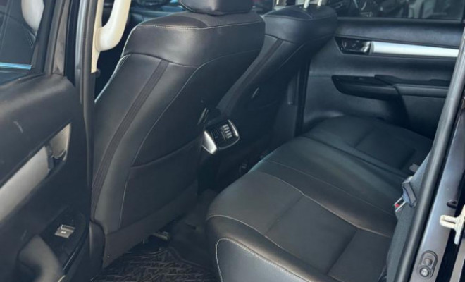 Toyota Hilux CD SRX 4x4 2.8 TDI 16V Diesel Aut. 2023 Diesel-9