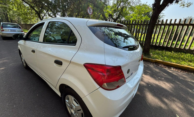 GM - Chevrolet ONIX HATCH Joy 1.0 8V Flex 5p Mec. 2018 Flex-8